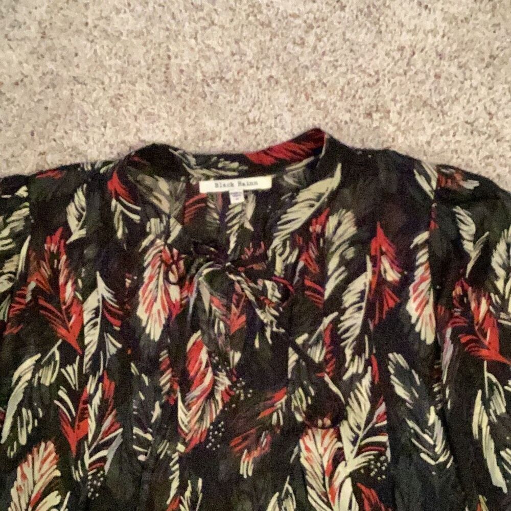 Black Rainn Feather Print Blouse Top Size Medium - Picture 4 of 6